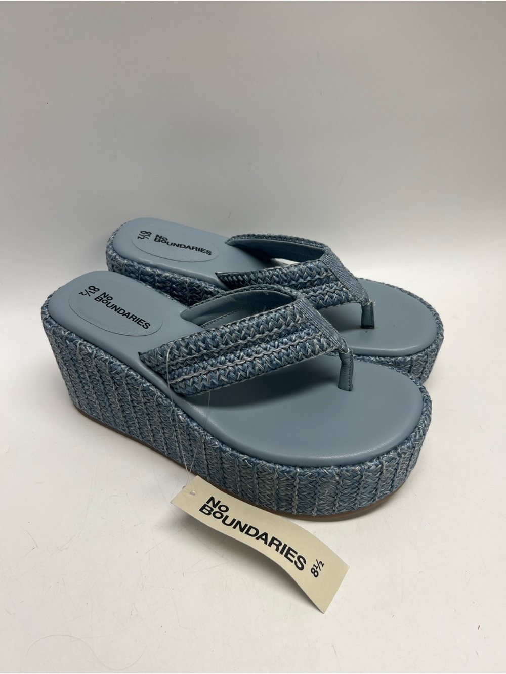 No Boundaries Women's Blue Wedge Flip Flop Sandals
